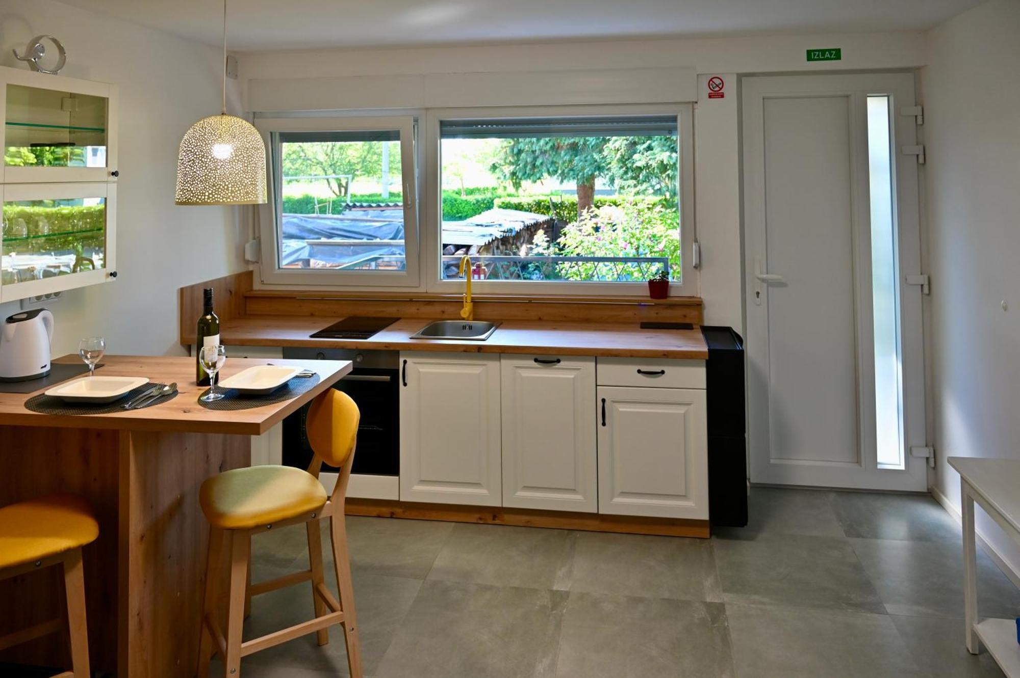 Studio Apartman Una -Self Check In,Free Parking Karlovac Luaran gambar